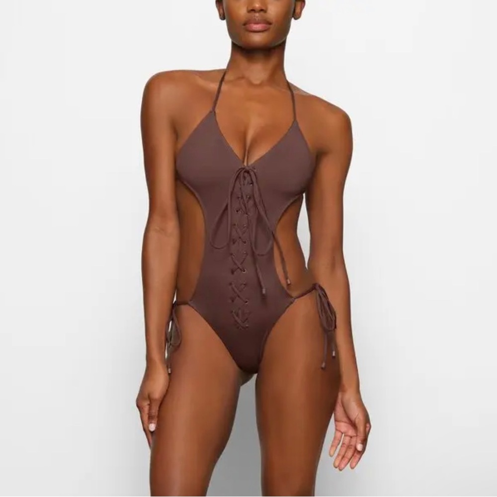 NEW SKIMS Signature Swim Lace Up Monokini / Brown / XXS